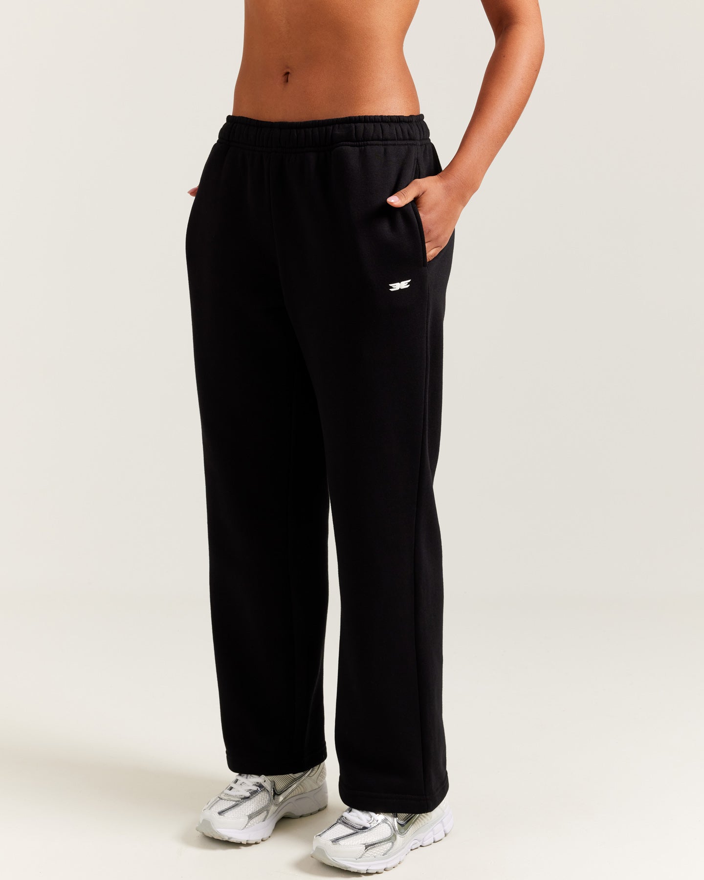 Omni Straight Leg Trackpants (Petite) - Black
