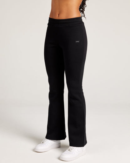 Omni Flare Trackpants - Black